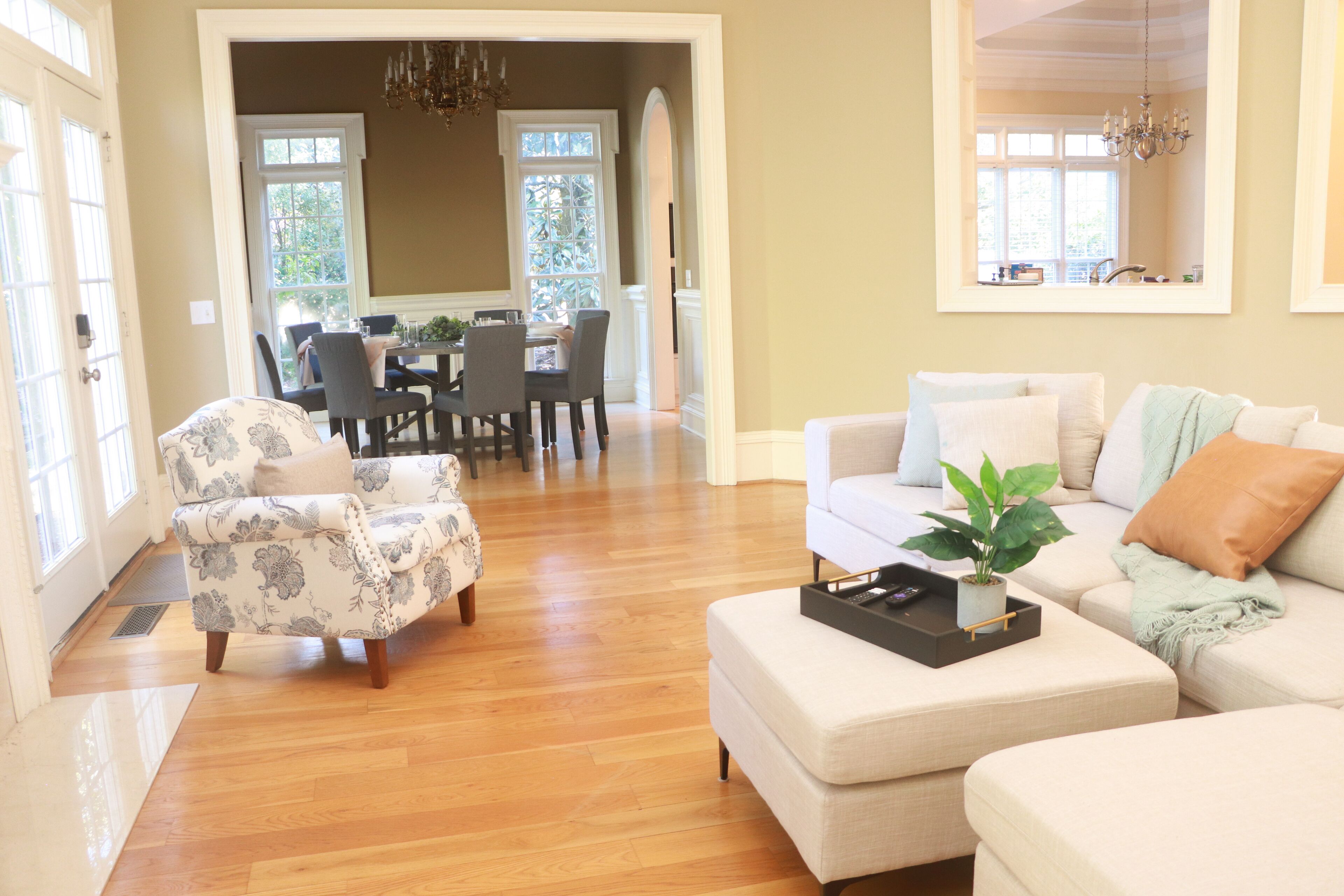 TV connectée, cheminée, baby-foot, table de tennis de table