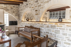 Smart TV, fireplace - Villa Aloe (Pitsidia)