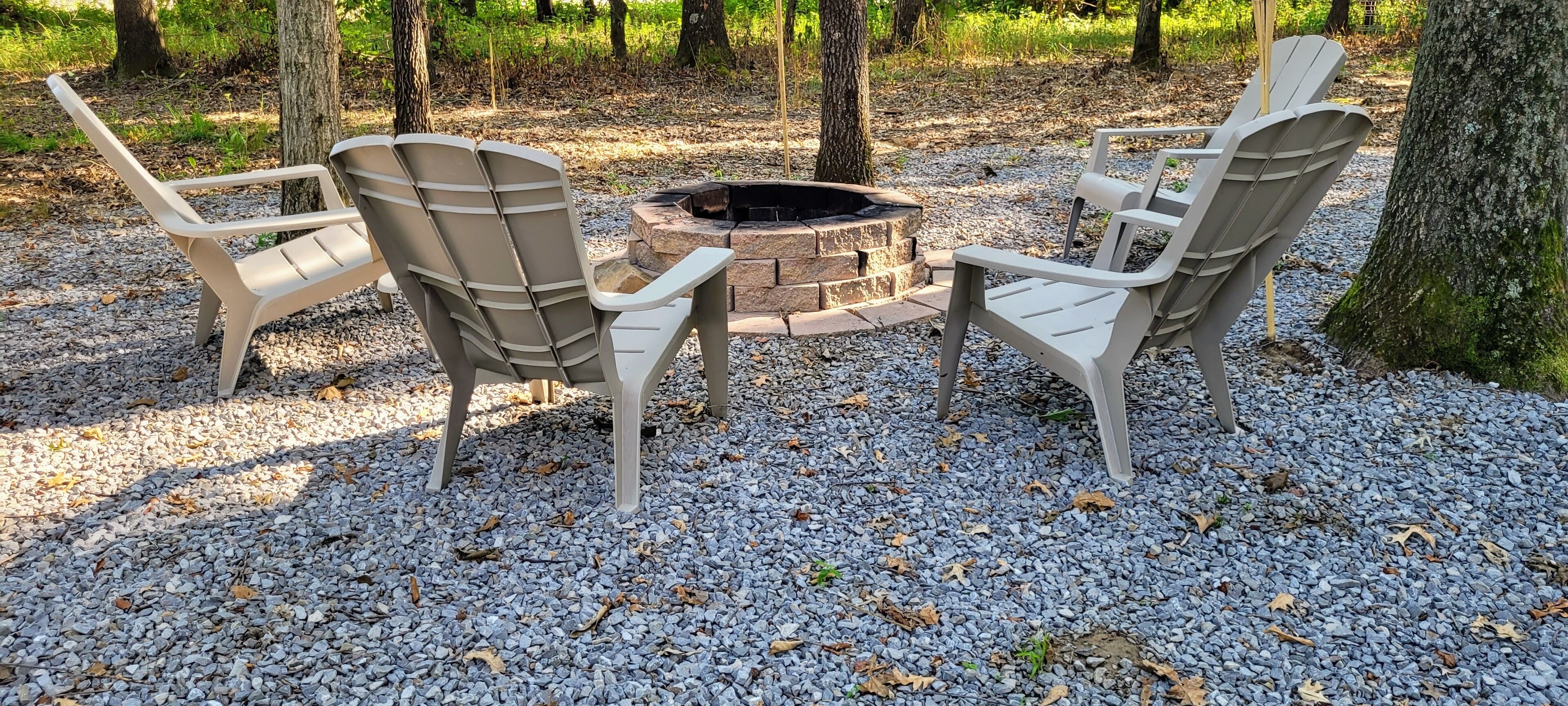 Brand New Cabin conveniently located near Hwy 15, I-64, and I-57