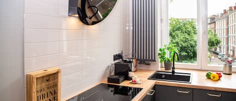 Appartamento Exclusive | Cucina privata | Frigorifero con congelatore, forno, piano cottura, lavastoviglie