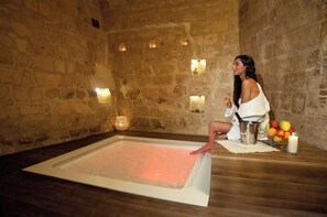 Exclusive-Zimmer | Eigener Whirlpool
