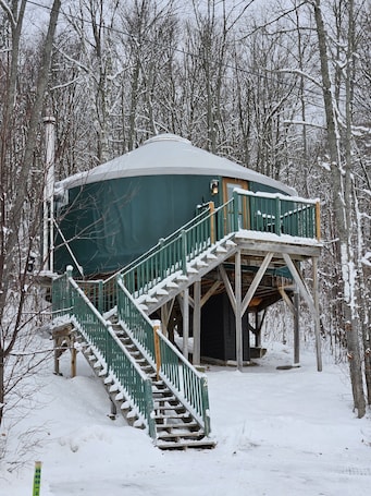 Deluxe Tree House | Front of property. Parc du Mont-Citadelle