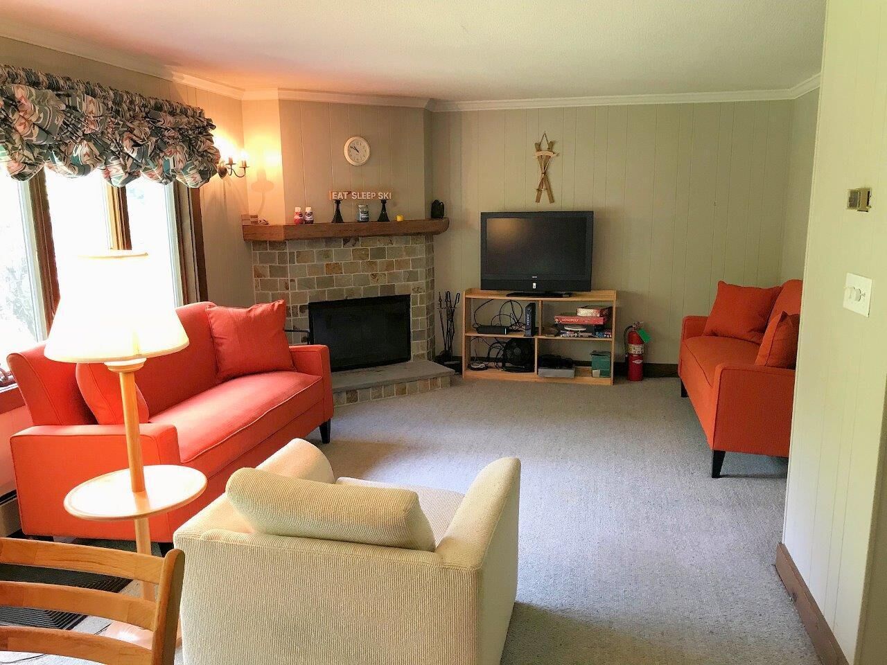 Slopeside 1-Bedroom Condo at Bromley's Bower House