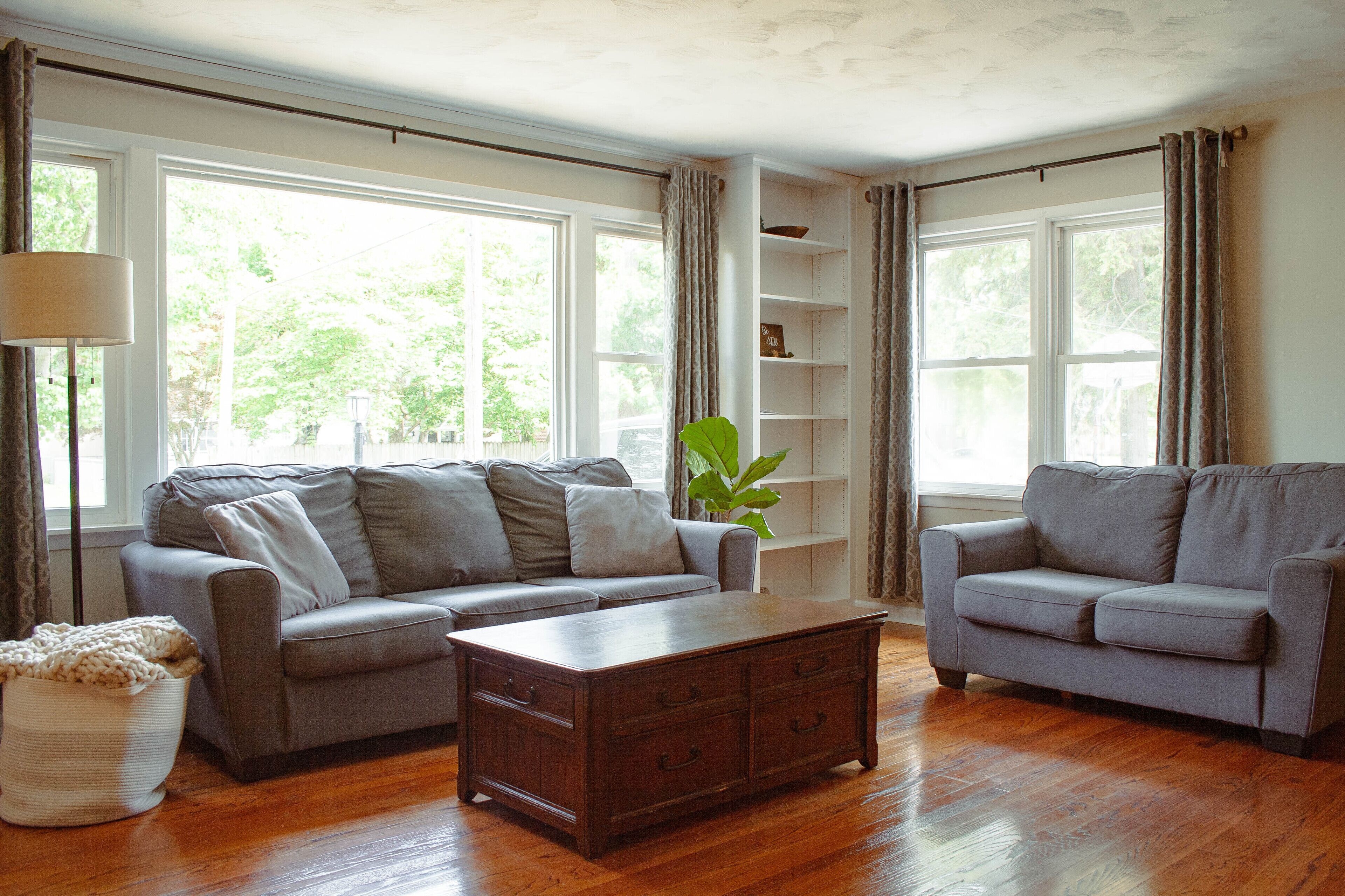 Welcome to our serene Relaxing Ranch nestled in the heart of the West End. 