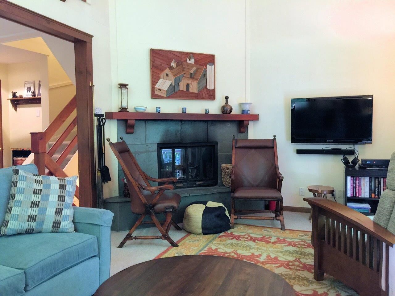 Trailside 3-Level Townhouse in the Birches