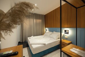 Standard Double Room | Desk, soundproofing, WiFi (free) - Aglon Twin's Hotel (Vlorë)