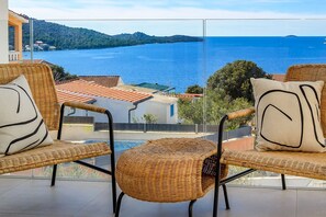 Interior - Villa Visa - Three Bedroom Villa, Sleeps 8 (Razanj)