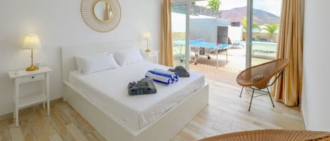 4 Schlafzimmer, Bügeleisen/Bügelbrett, Internetzugang, Bettwäsche