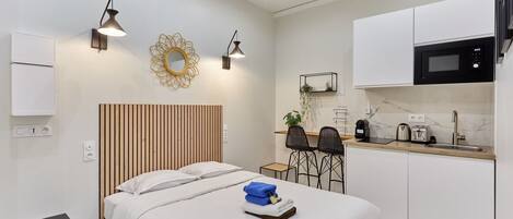 Skrivbord, strykjärn/strykbräda och gratis wi-fi