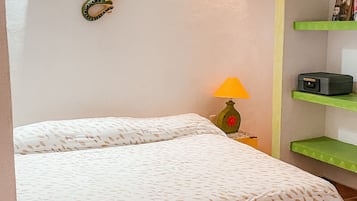 1 camera, una cassaforte in camera, Wi-Fi gratuito, lenzuola