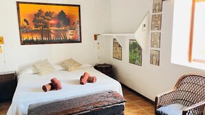 4 bedrooms, WiFi, bed sheets