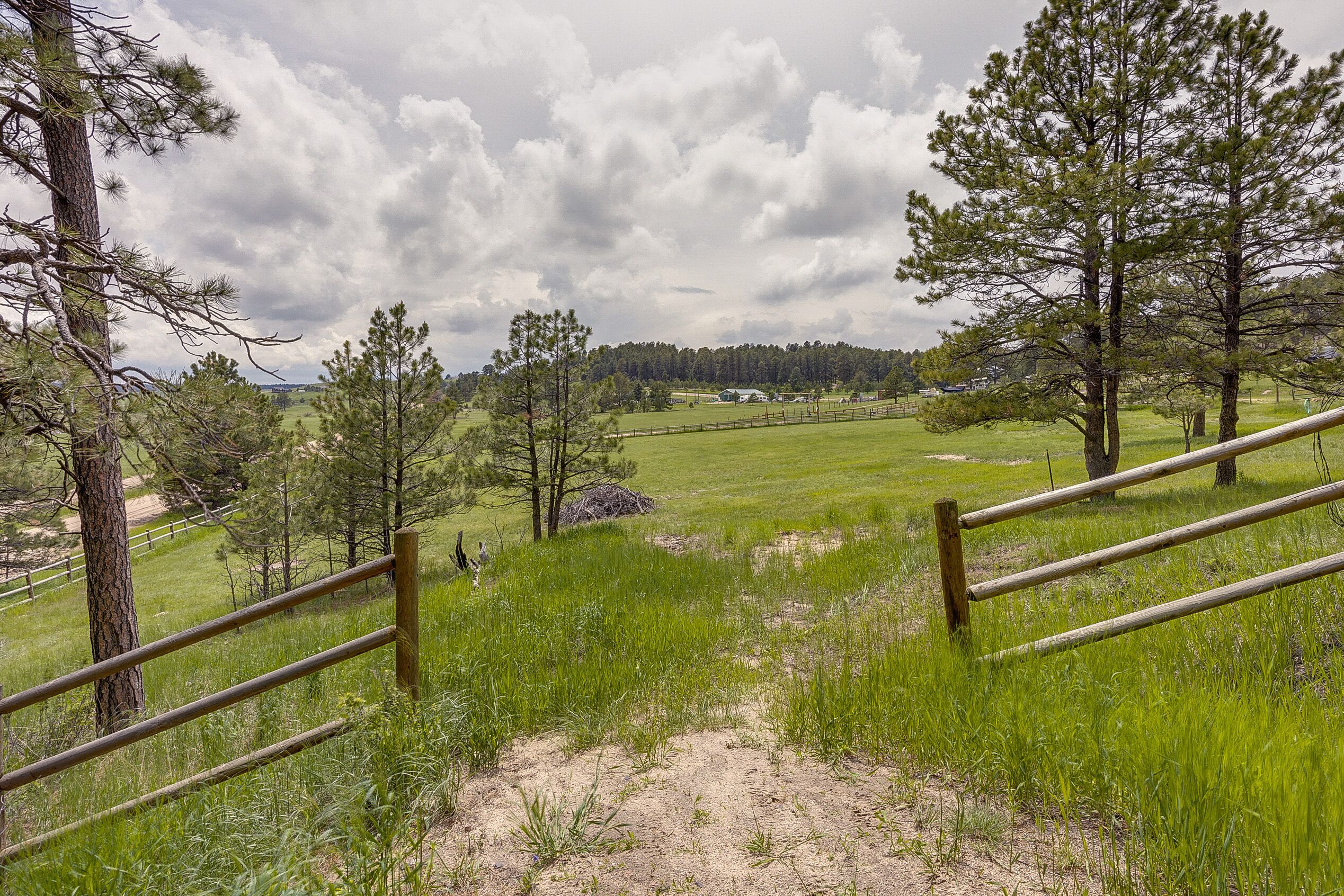 Peaceful Colorado Ranch Retreat w/ Deck & Acreage