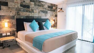 Deluxe Single Room | In-room safe, individually furnished, desk, laptop workspace