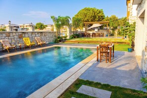 Seasonal outdoor pool