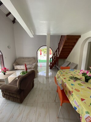 Interior - Villa Spacieuse Idéal Pour les Familles et Couples à 15 Minutes de la Plage (Le Gosier)