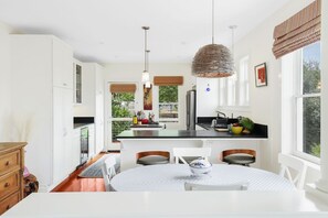 Fridge, microwave, oven, stovetop - Oxbow Historical house with large enclosed yard (Napa)