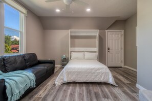 1 habitación y ropa de cama 