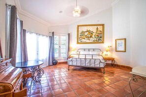 Villa Elite | 6 habitaciones, ropa de cama de alta calidad y edredón