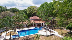 Outdoor pool - villa primavera (Turrúcares)