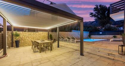 Villa Soleil by the seaside with private pool