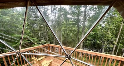 DĂŽme #3 with a view to the mountains