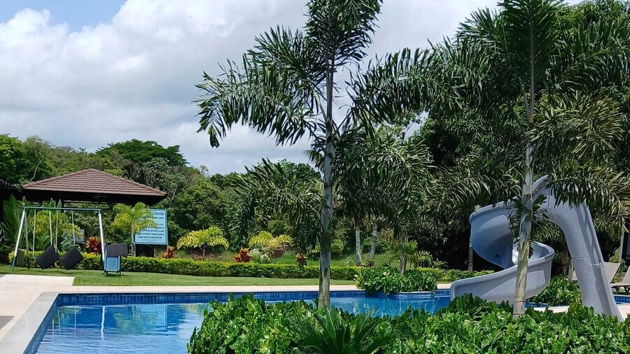 HOTEL VISTA LAGO
