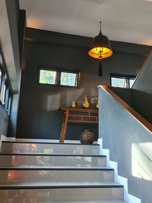 Reception - The Lantern Suites (Bangkok)