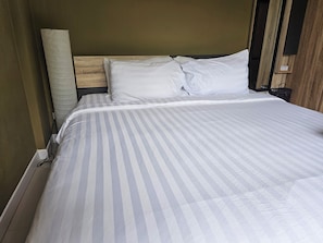 Deluxe-Zimmer, 1 King-Bett | 1 Schlafzimmer, individuell eingerichtet, schallisolierte Zimmer