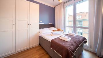 Deluxe Apartment | 2 bedrooms, desk, iron/ironing board, free WiFi