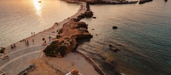 Naxos Rhyton-Adults Only 