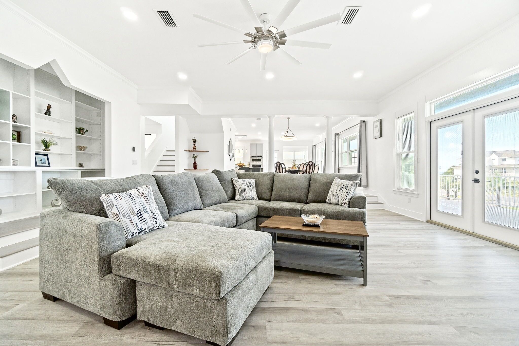 Luxe Private Beach Retreat Minutes to Pensacola!