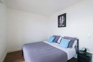 2 habitaciones, tabla de planchar con plancha y wifi gratis 