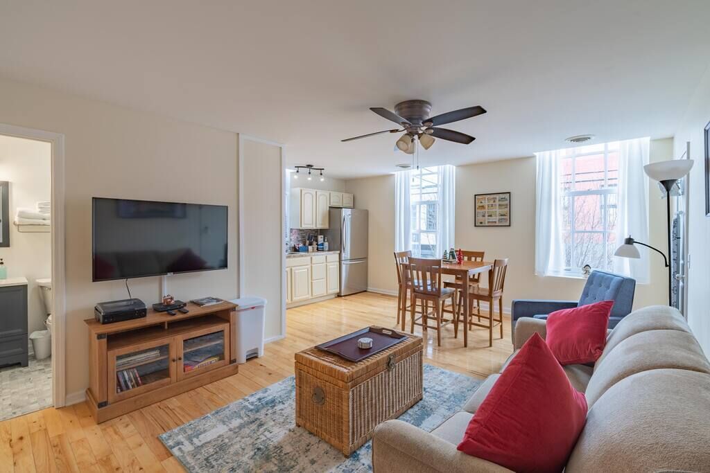 Lovely 2-bedroom apartment in downtown Wabash