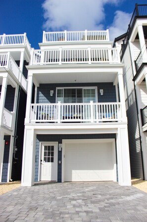 Exterior - Large Families, Steps to Beach, Ocean View (Seaside Heights)