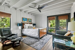 2 bedrooms, iron/ironing board, WiFi - Hemingway | Jungle Hideaway (Folly Beach)