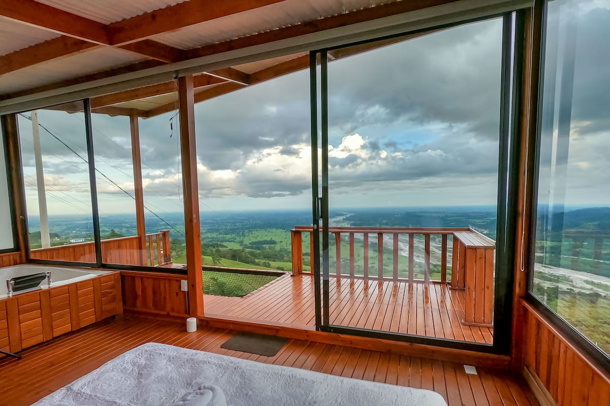 Panoramic Cabin | 1 bedroom, minibar, free WiFi, bed sheets