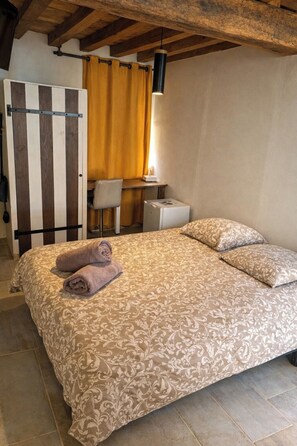 1 غرفة نوم وملاءات أسرّة