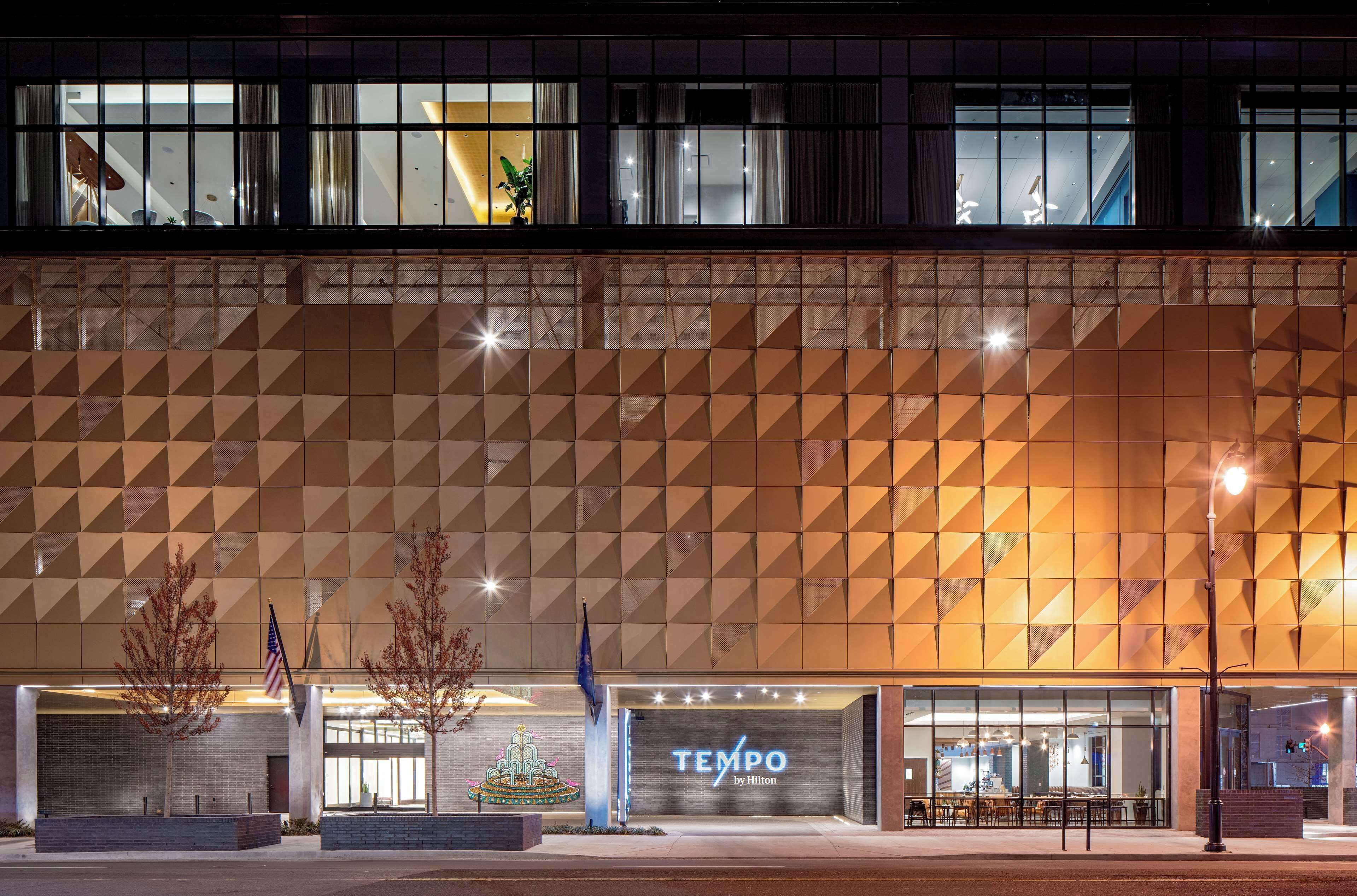 المنشأة من الخارج