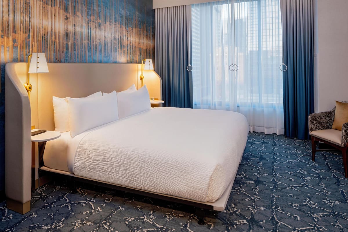 Suite, 1 Bedroom, Bathtub