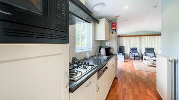 Refrigerador, parrilla de estufa y lavavajillas