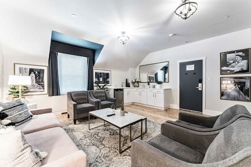 Suite | Rideaux occultants, chambres insonorisées, Wi-Fi gratuit, draps fournis
