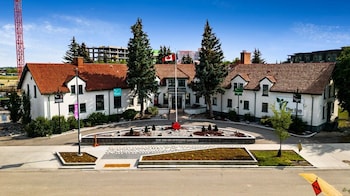 The Inn on Officers Garden