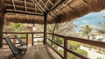 Comfort Suite | Balcony view