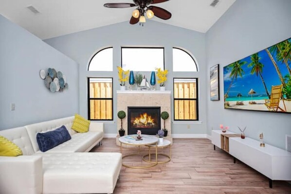 TV - White Sand Villa
(Jacksonville Beach)