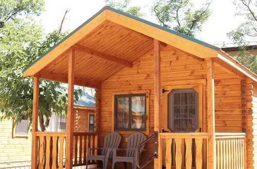 New Cabins in Springdale, Utah. 1/2 mile to the entrance of Zion National Park! 