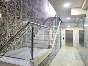 Interior - La Cresta Aparthotel (Panama City)