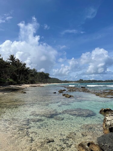 North Shore Beach House with AC,  30 day rental
