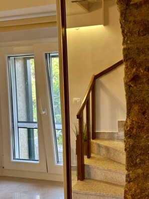 Interior - JUKINI DVORI HOLIDAY HOUSE WITH INFINITY HEATED POOL, VIEW LAKE AND NATURE (Ričice)