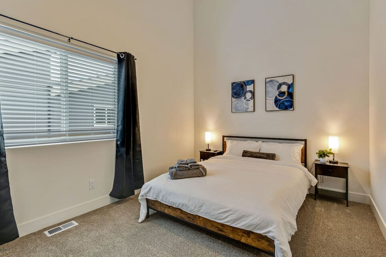 3 bedrooms, desk, iron/ironing board, WiFi