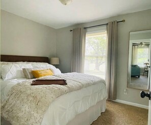 3 Schlafzimmer, Schreibtisch, Bügeleisen/Bügelbrett, kostenloses WLAN